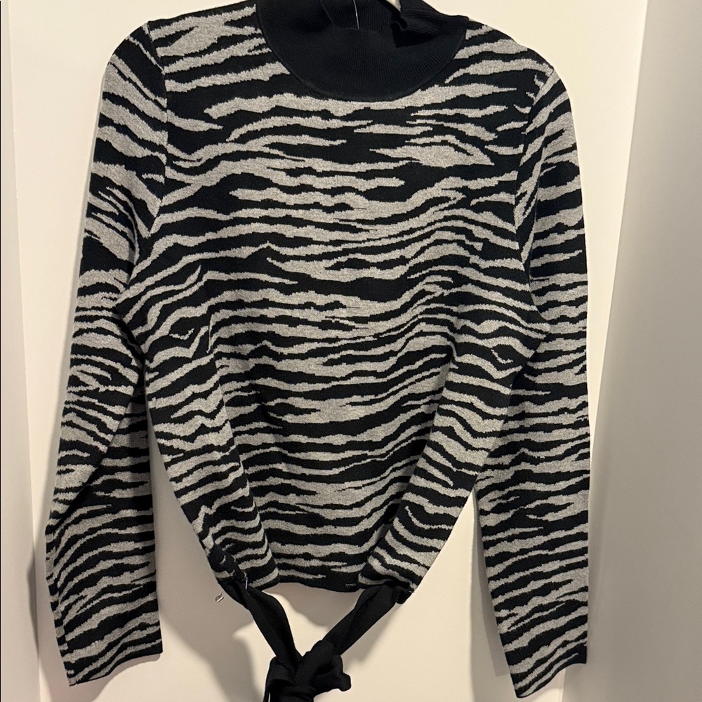 Sofia by Sofia Vergara Black and Gray Animal Print Sweater